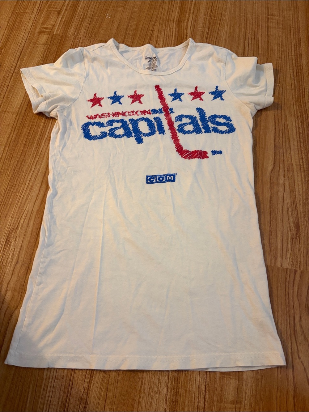VINTAGE White Washington Capitals Graphic Tee with Red & Blue Accents